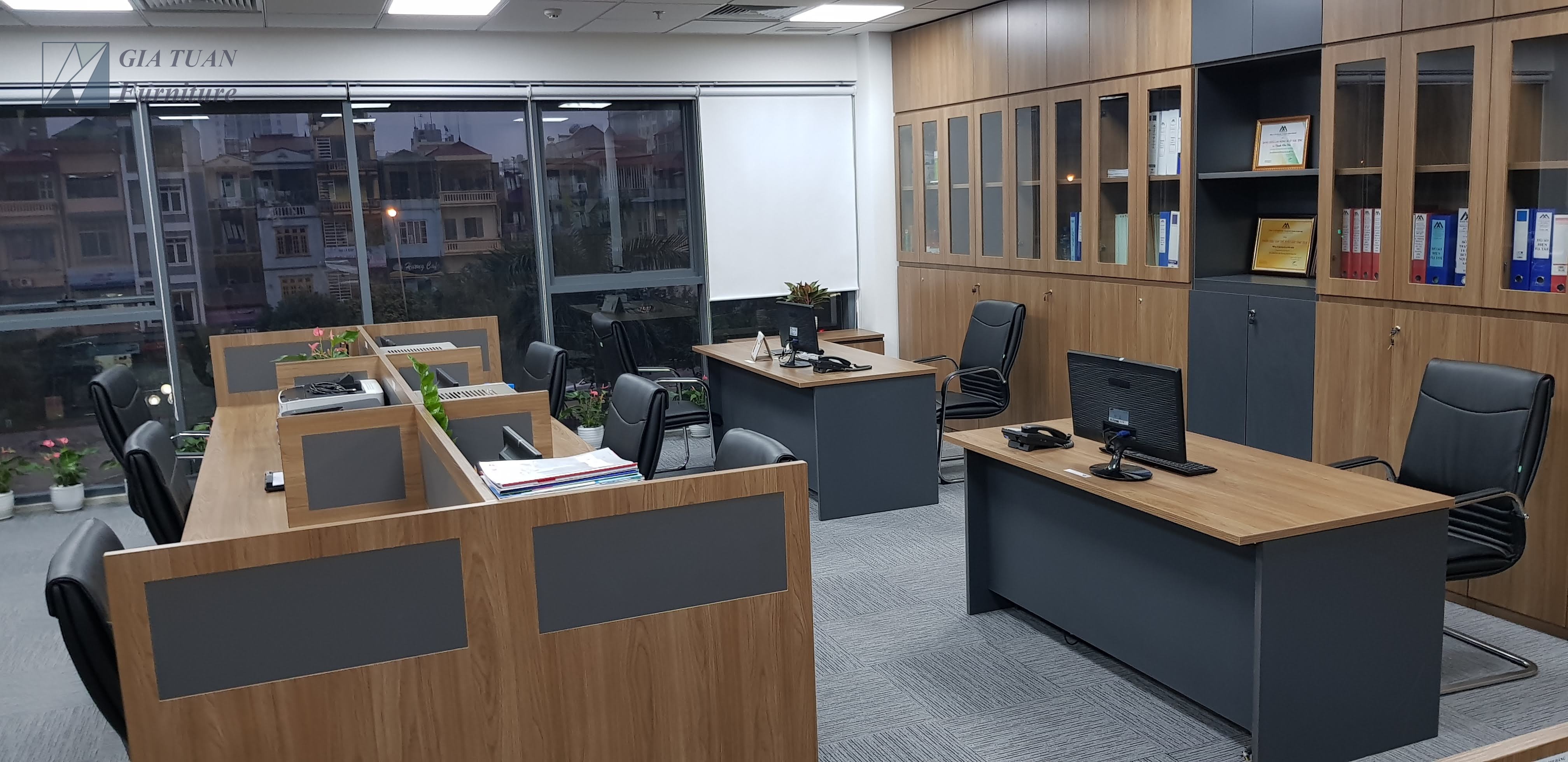 Khu làm việc bên cửa sổ
